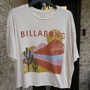 Billabong Oversized Desert Scene Tee Size Small (fits like a medium)